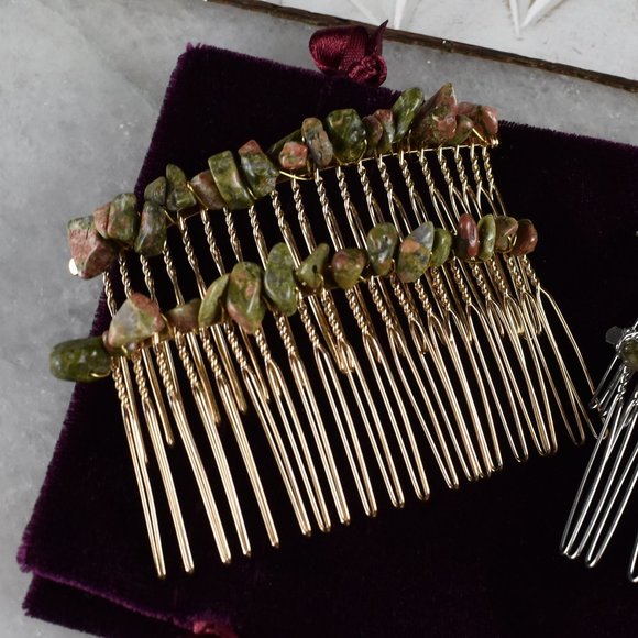 Unakite or Mixed Tourmaline Hair Comb - Picture 2 of 3
